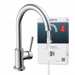 Chromfarbene Küchenarmatur mit hohem gebogenem Auslauf und seitlichem Hebel, Wasserstrahl sichtbar.