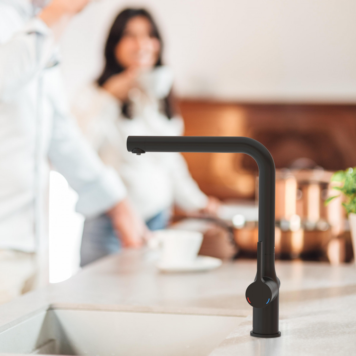 AQUASTAR PRO Keukenkraan met filtersysteem • Zwart mat • SCHÜTTE