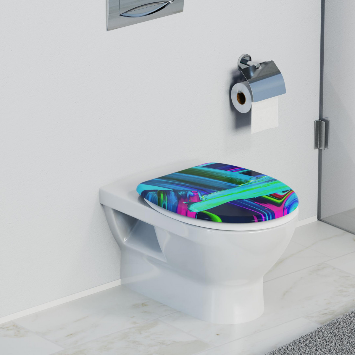WC-Sitz mit abstraktem Muster in Blau, Grün und Pink auf Wand-WC montiert