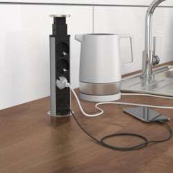 E1 retractable built-in socket, 3-fold and 2 x USB