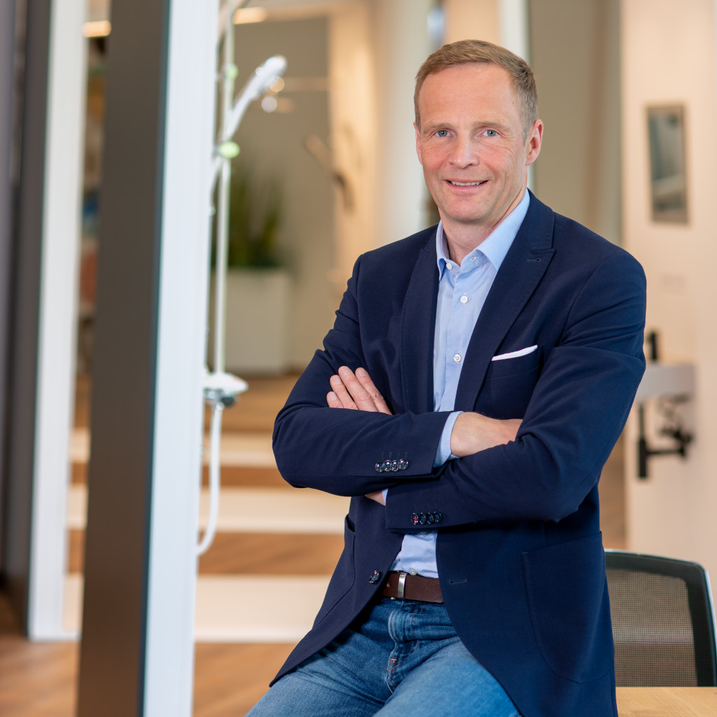 Philosophie : Monsieur Schütte dans le showroom